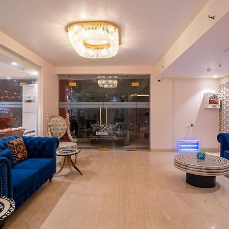 ניו דלהי Hotel Ginger Palace Delhi Airport מראה חיצוני תמונה