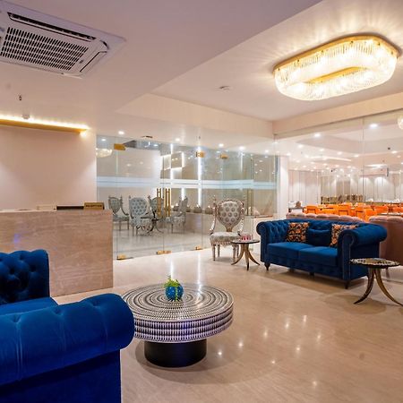 ניו דלהי Hotel Ginger Palace Delhi Airport מראה חיצוני תמונה