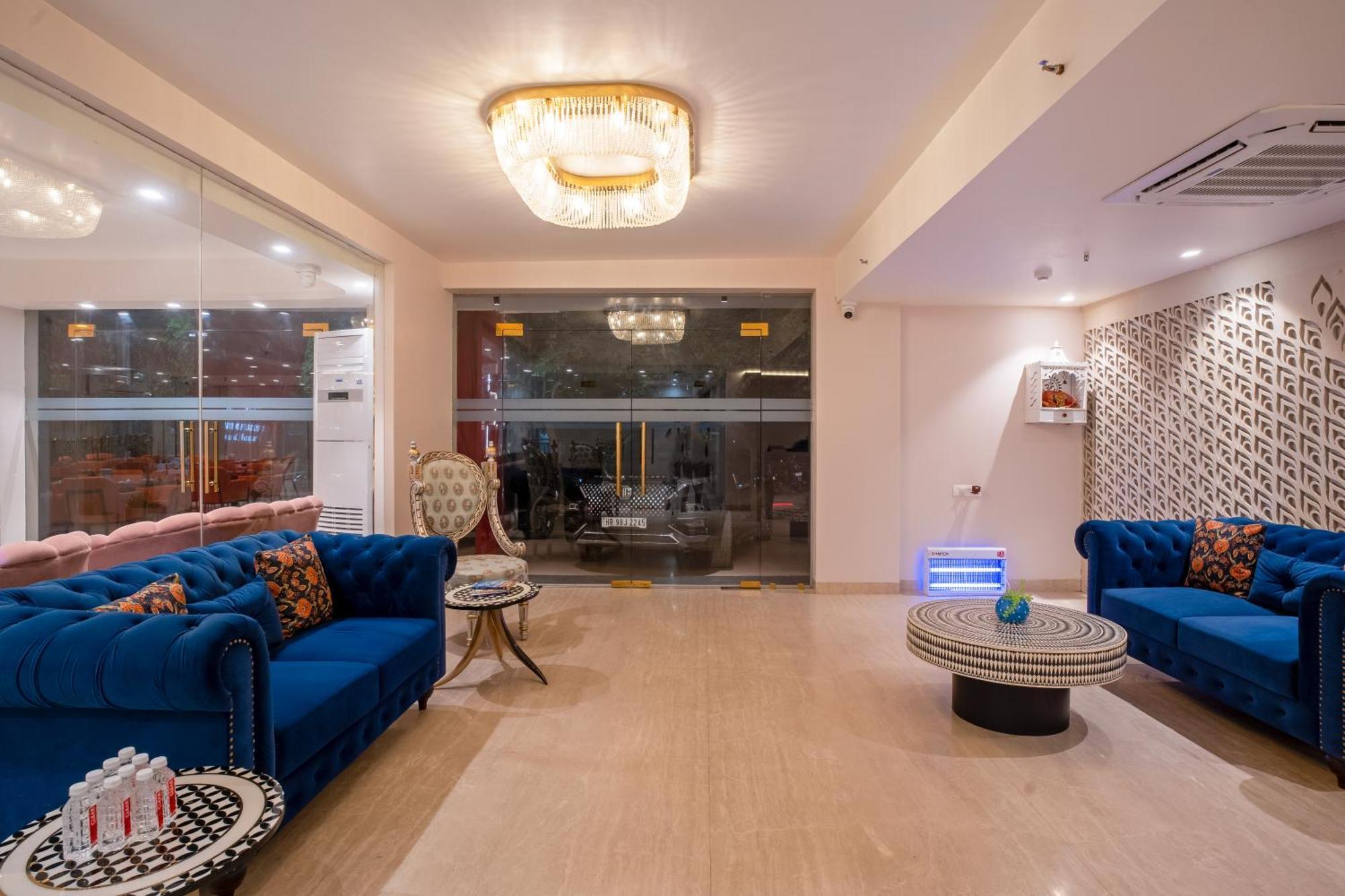 ניו דלהי Hotel Ginger Palace Delhi Airport מראה חיצוני תמונה