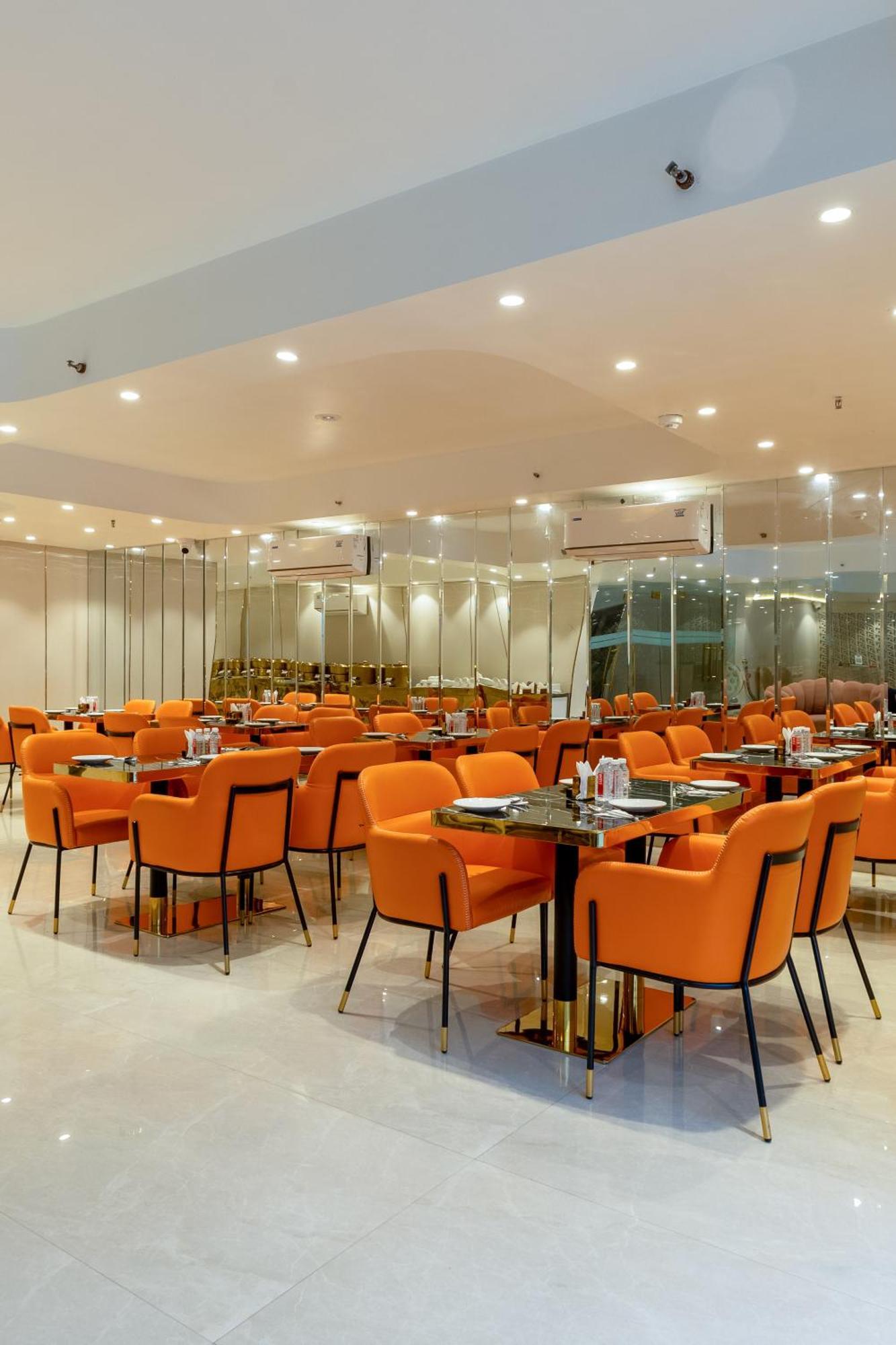 ניו דלהי Hotel Ginger Palace Delhi Airport מראה חיצוני תמונה