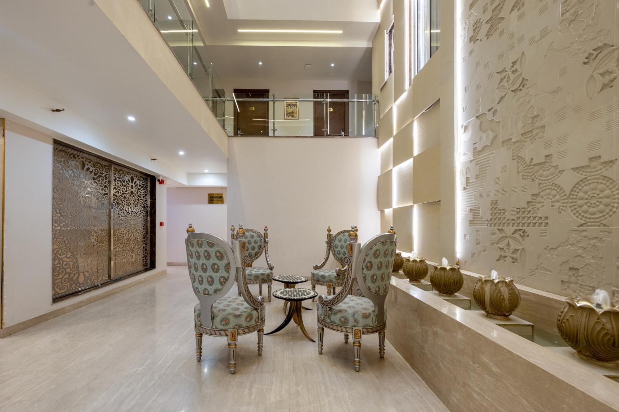 ניו דלהי Hotel Ginger Palace Delhi Airport מראה חיצוני תמונה