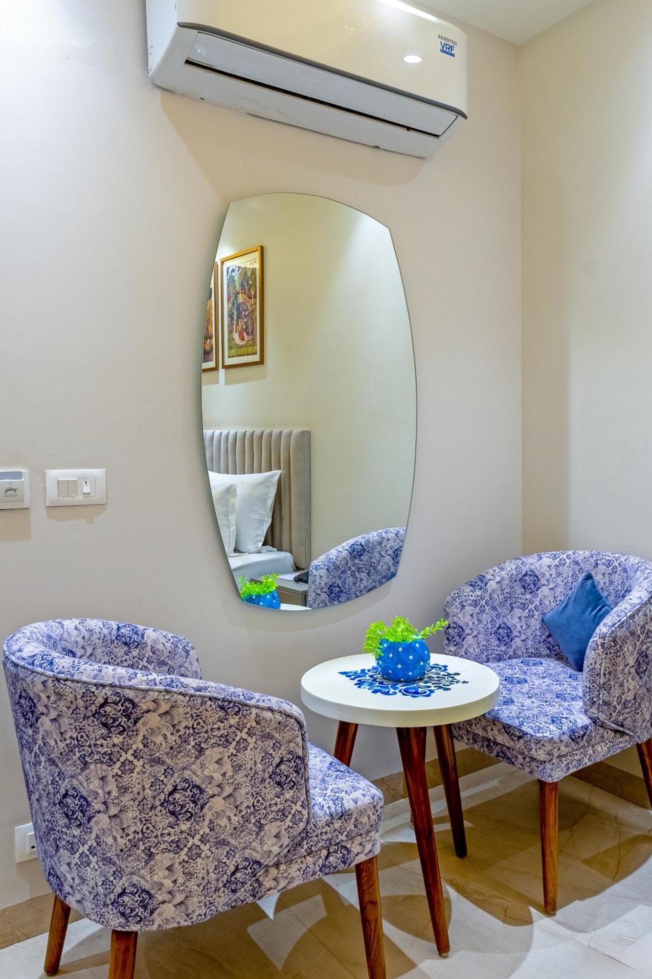 ניו דלהי Hotel Ginger Palace Delhi Airport מראה חיצוני תמונה