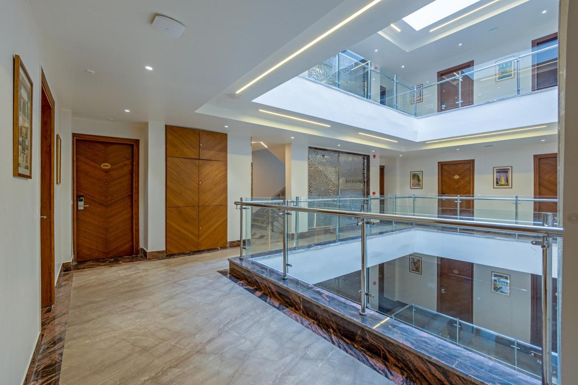 ניו דלהי Hotel Ginger Palace Delhi Airport מראה חיצוני תמונה