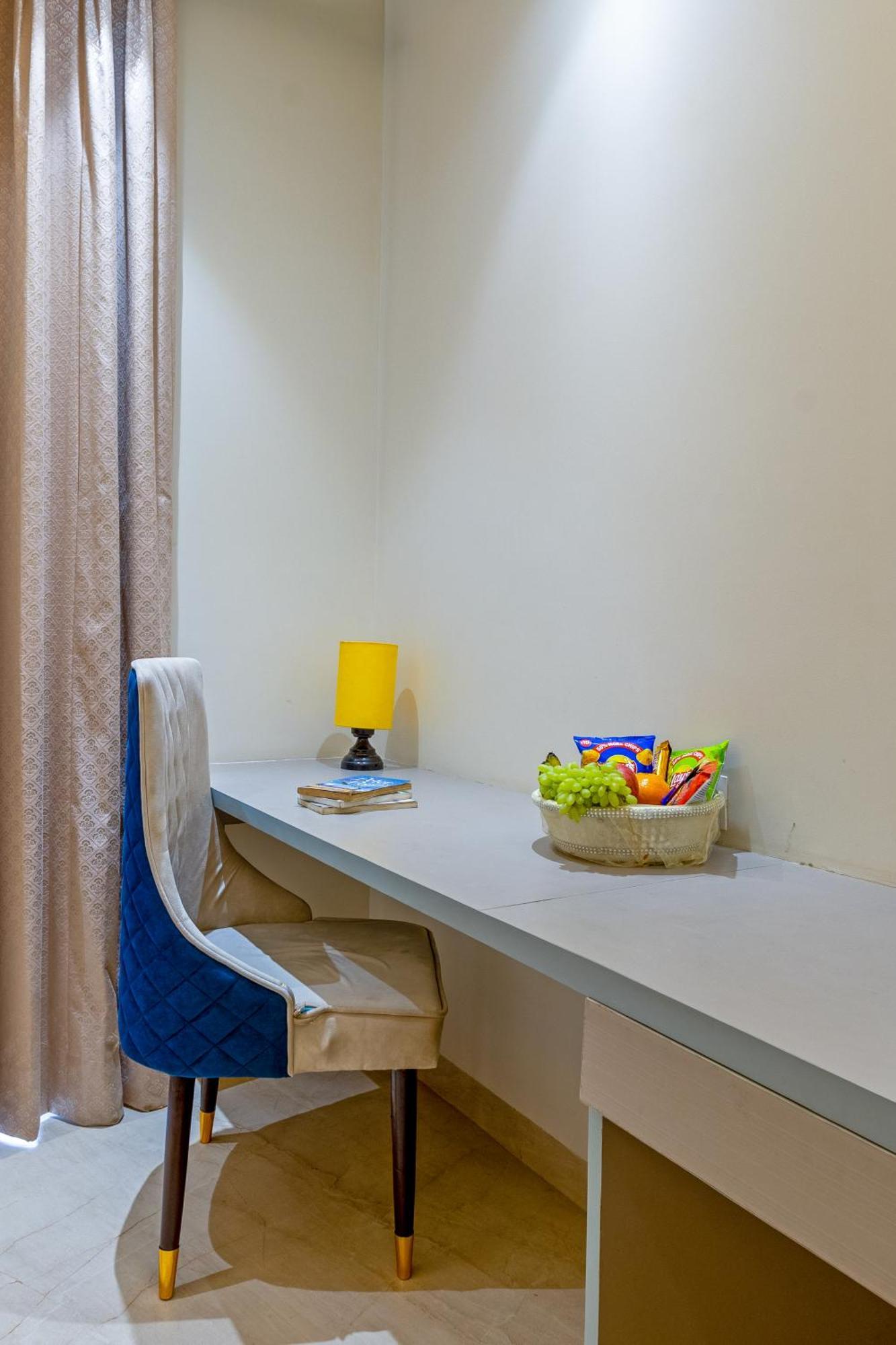 ניו דלהי Hotel Ginger Palace Delhi Airport מראה חיצוני תמונה